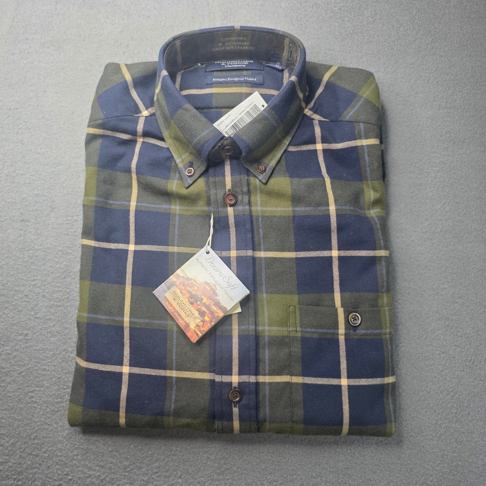 Roundtree & Yorke Outdoors Portuguese Flannel Shirt Green Navy Plaid NWT Medium